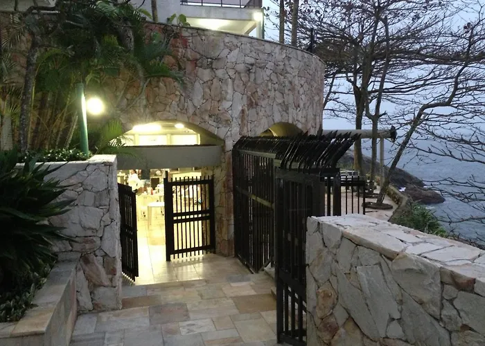 Moderno Apartamento Na Enseada Com Wi-Fi E Vista Espetacular - Para Familia E Home Office - 200M Da Praia